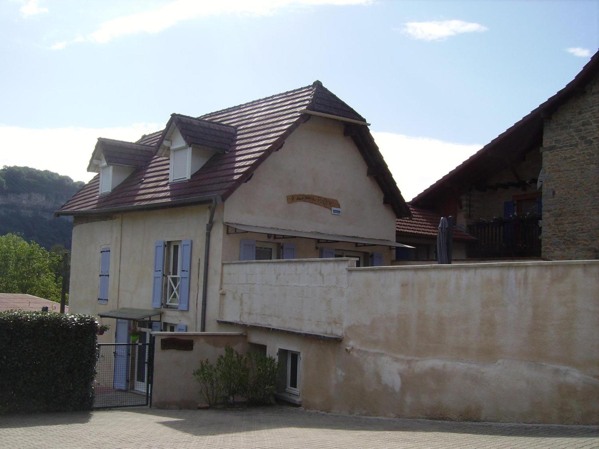 A Deux Pas Du Rhone Villa Sault-Brenaz Exterior foto
